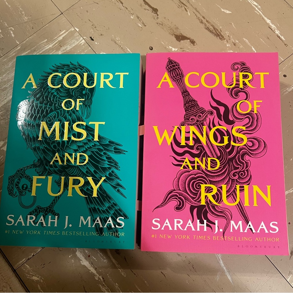 ACOTAR BOOK SERIES: A Court of wings and Ruin + A court of mist and fury 2 books